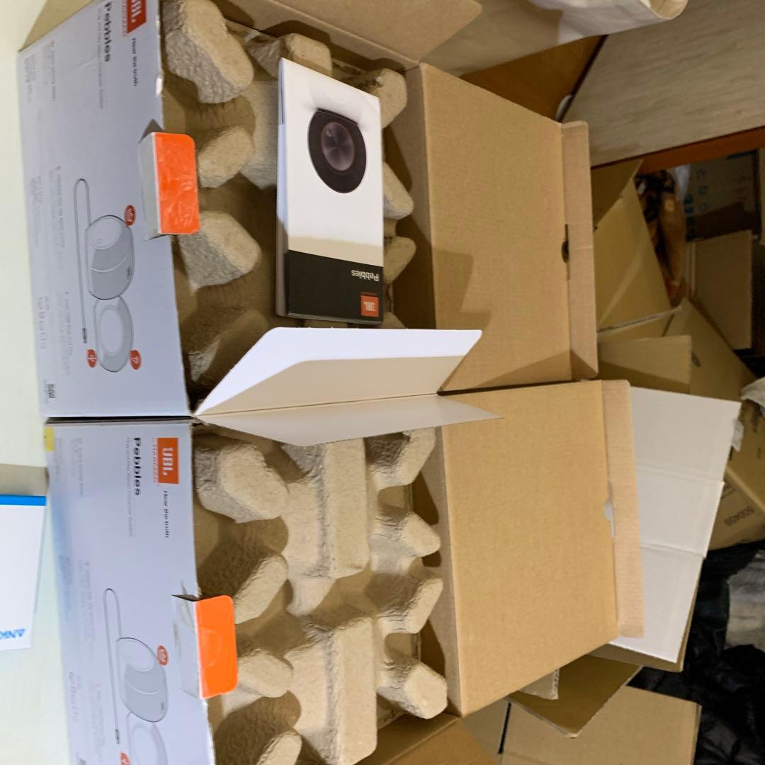 JBL Pebbles 白＆黒の 2箱セット　パソコン用スピーカー　元箱有り