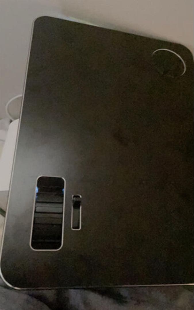 フルHDプロジェクター 定価35800円