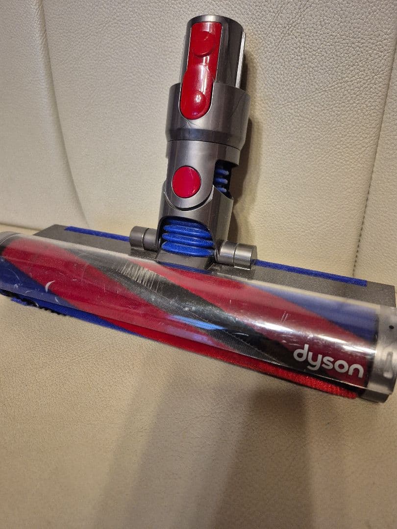 dyson v8 slim fluffy+ 本体、クリーナーヘッド、他セット