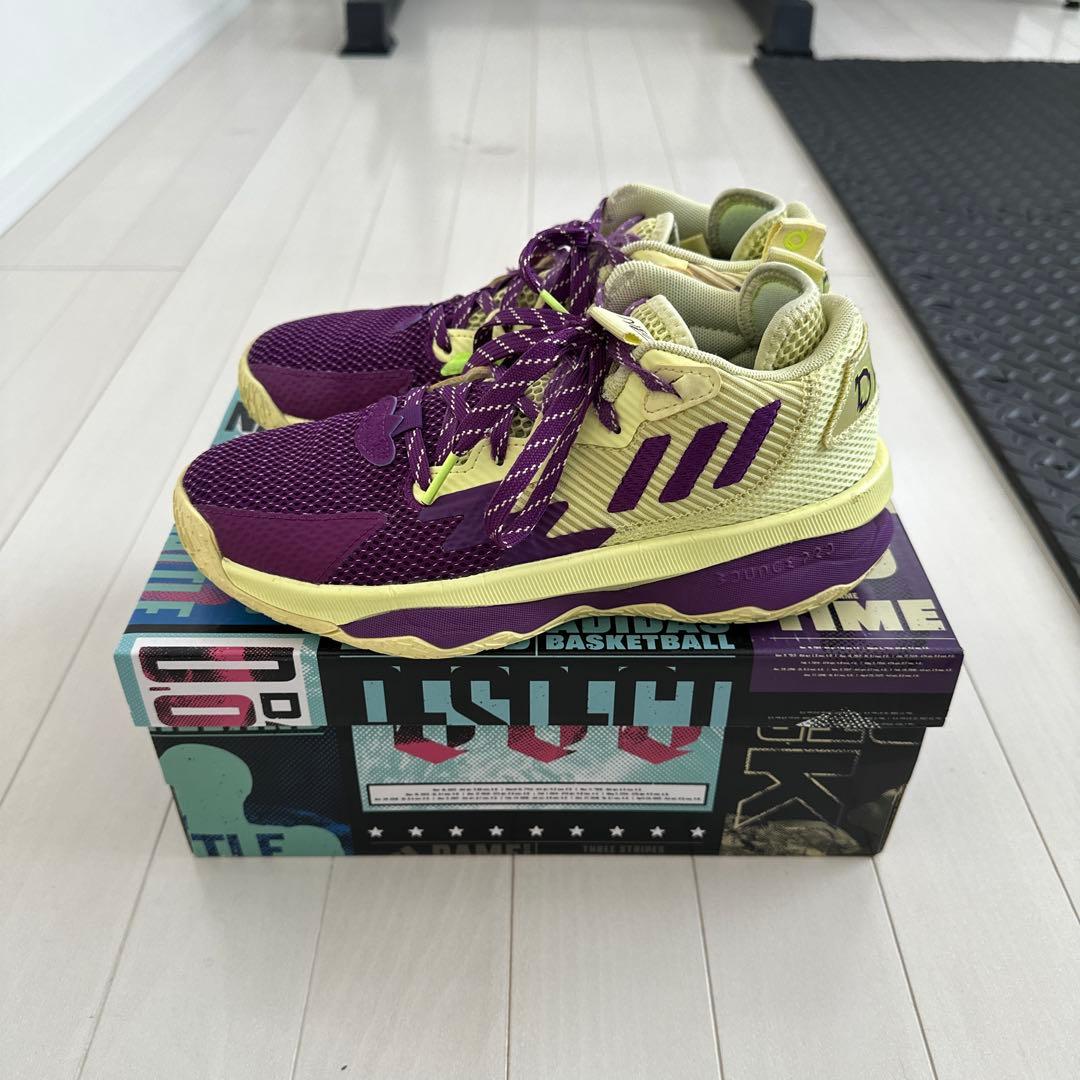 バッシュ adidas Dame 8 23cm