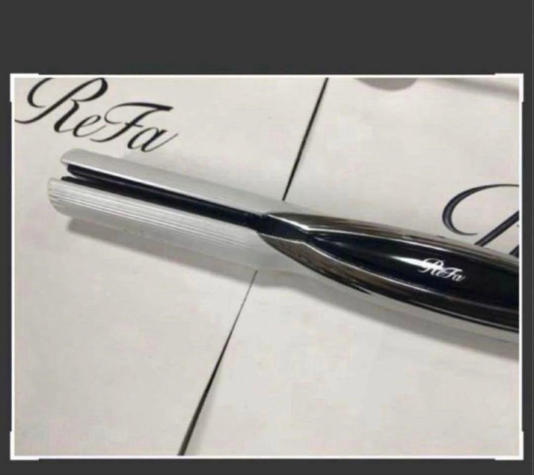 新品同様　 リファ　ストレートアイロン　ホワイト