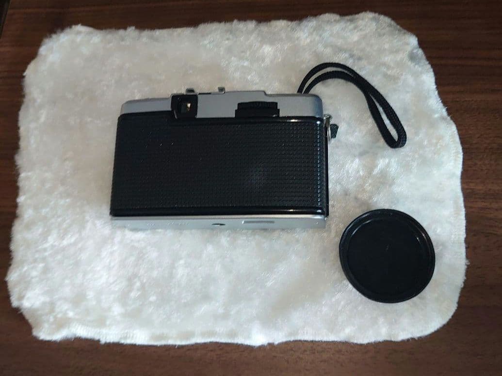 OLYMPUS　PENカメラ