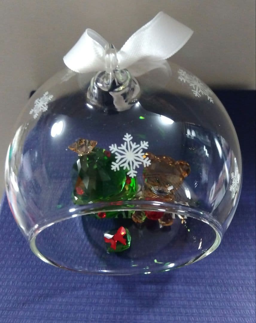 スワロフスキー　ボールオーナメント　クリスマスシーン
