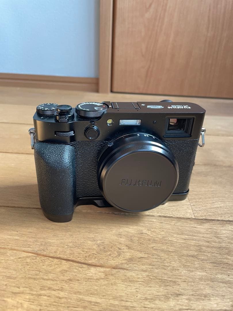 FUJI X100VI ブラック シャッター回数6400枚