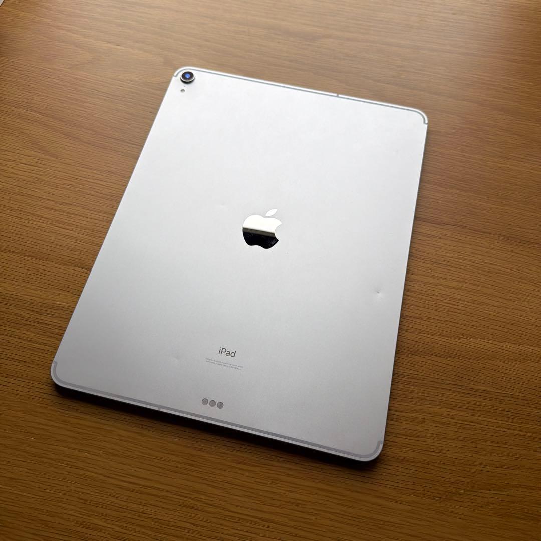 iPad Pro 12.9インチ 第3世代 64GB WiFi+Cellular