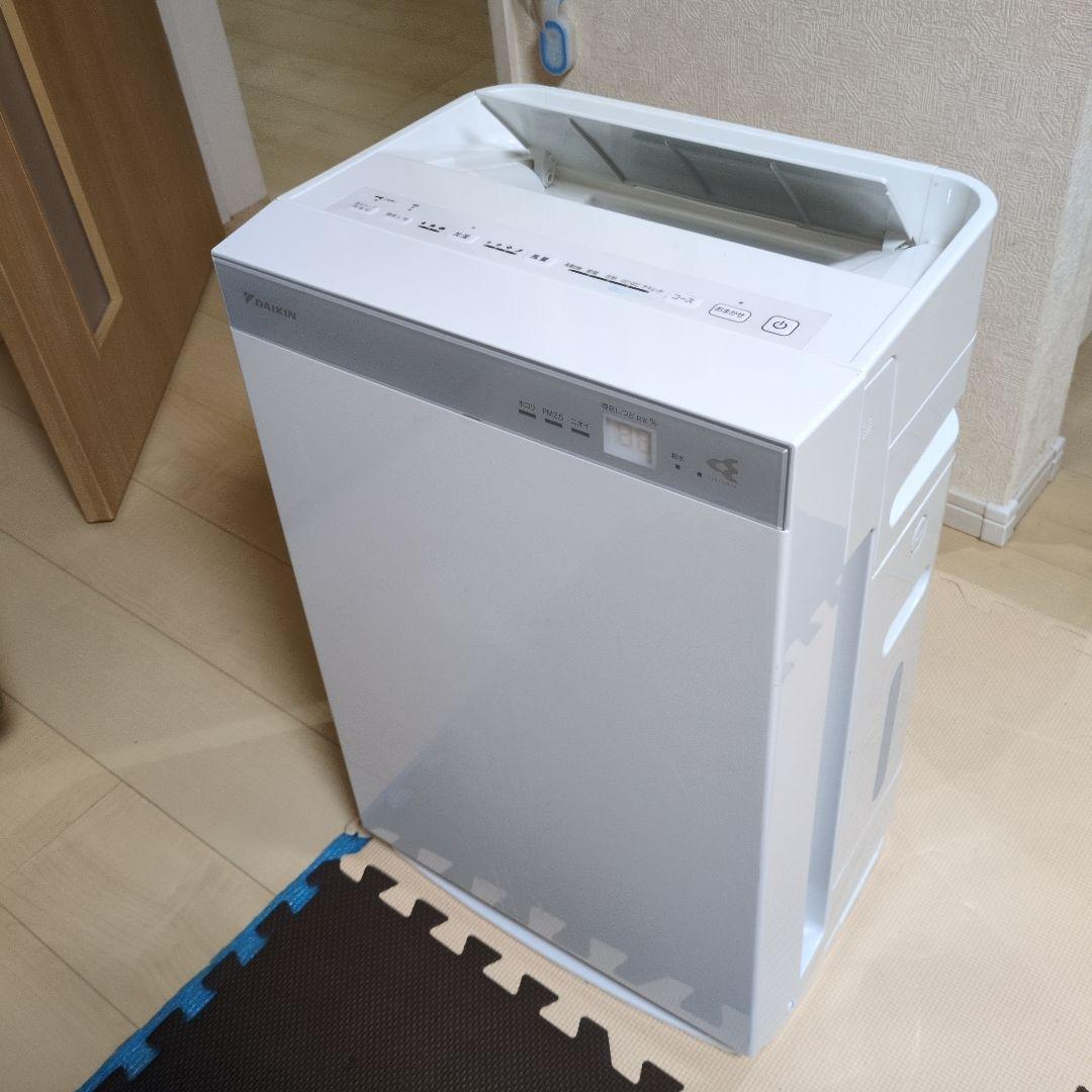 ダイキン　加湿空気清浄機　MCK70X−Ｗ 2021年製⚫️動作確認済