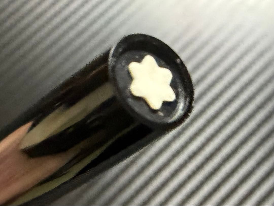 未使用に近い モンブラン No.310 ブラック F 細字 万年筆