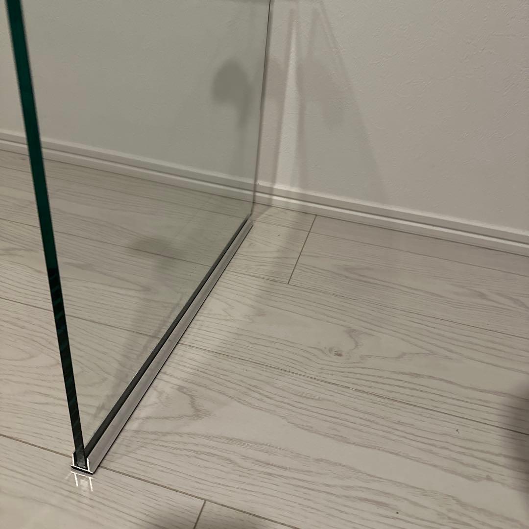 ガラス製センターテーブル