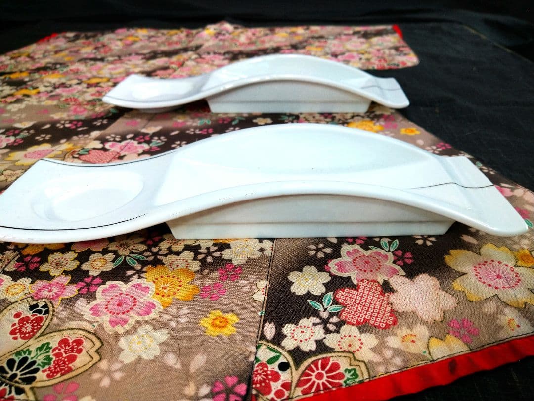 ■♣多種多様対応⬛素敵な２ステージウェーブ・美濃焼・強化【 祥泉作】４組