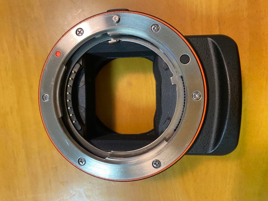 SONY SAL55300 レンズとLA-EA3マウントアダプター