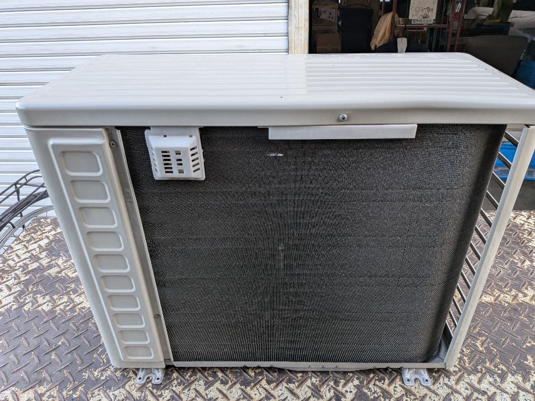 日立・ルームエアコン・DBKシリーズRAS-D22LBK-W 6畳用2021年製