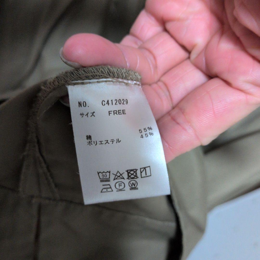 【リリ】OUR たっぷりギャザーのフレアブラウス　オリーブ