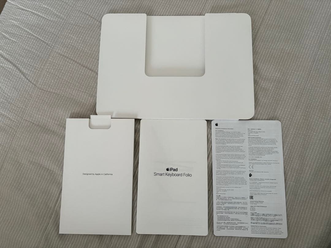 iPad Smart Keyboard Folio ブラック 11インチ