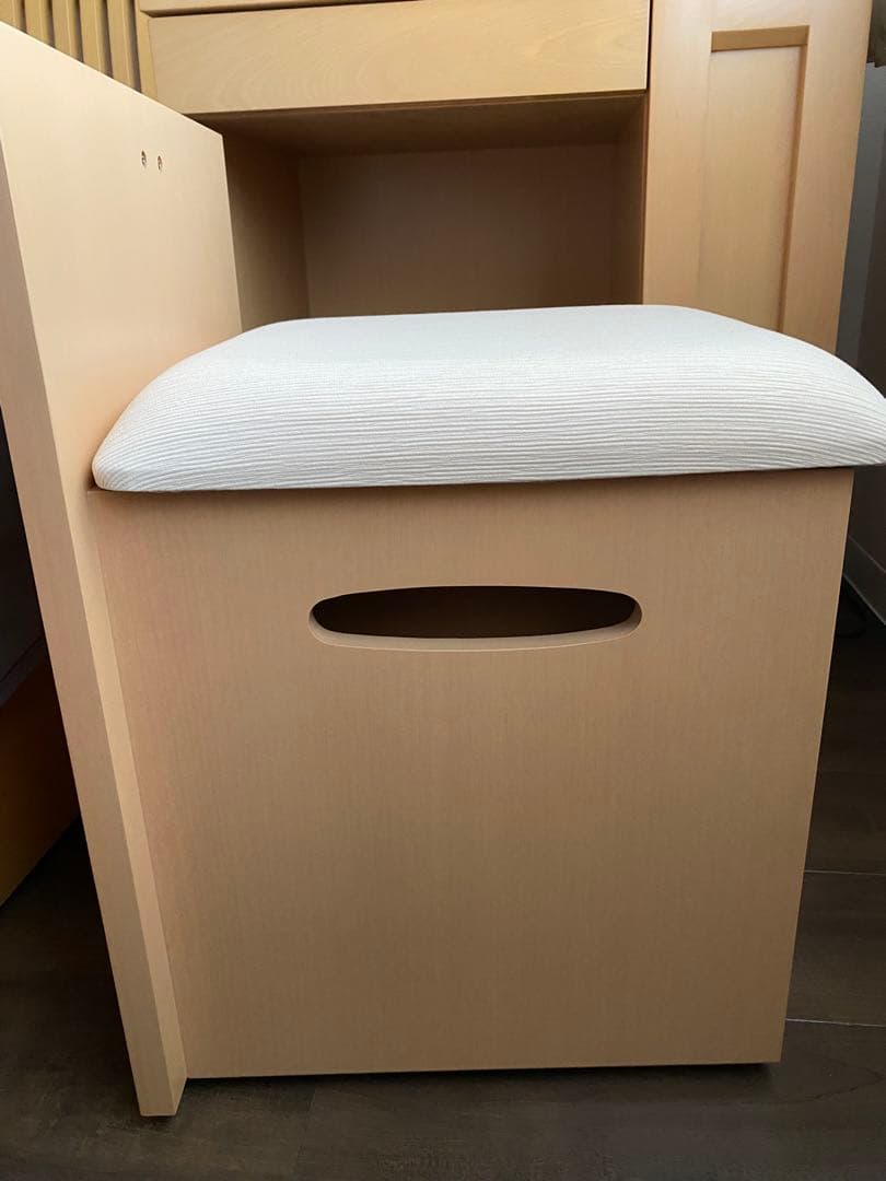 新品未使用　ドレッサー 鏡台　①