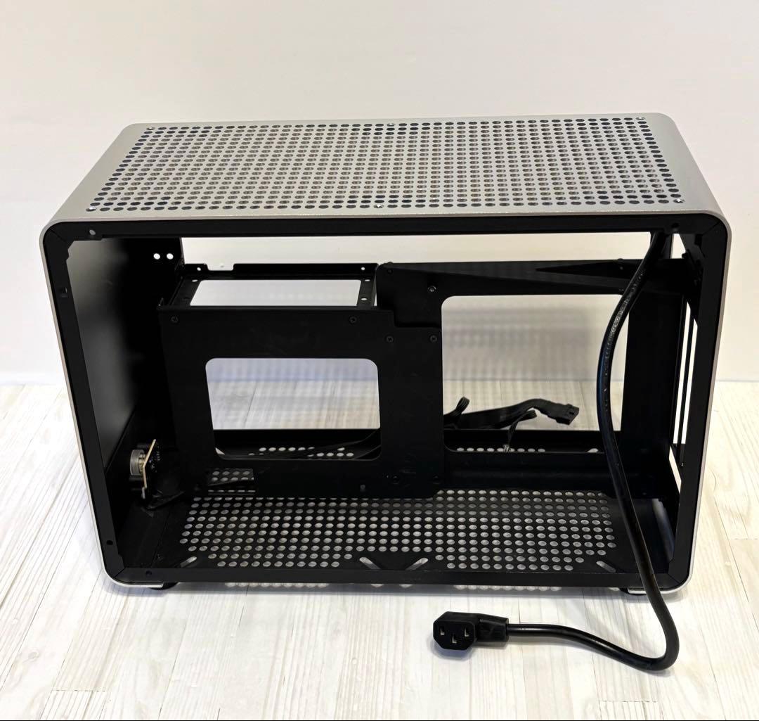 《最終お値下げ！》GEEK G1 pro PCケース ライザーケーブルセット