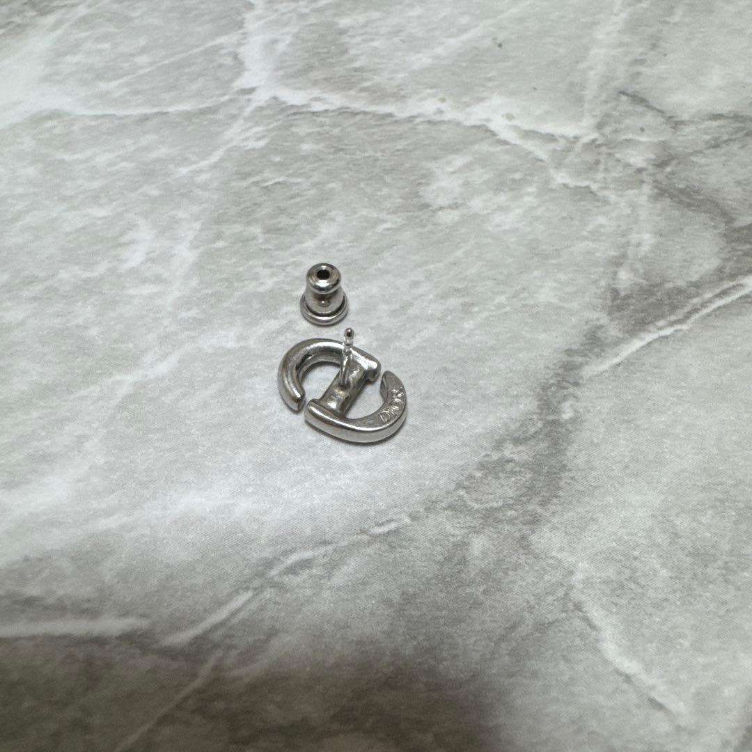 DIOR CD NAVY スタッドピアス（片耳）ディオールピアス