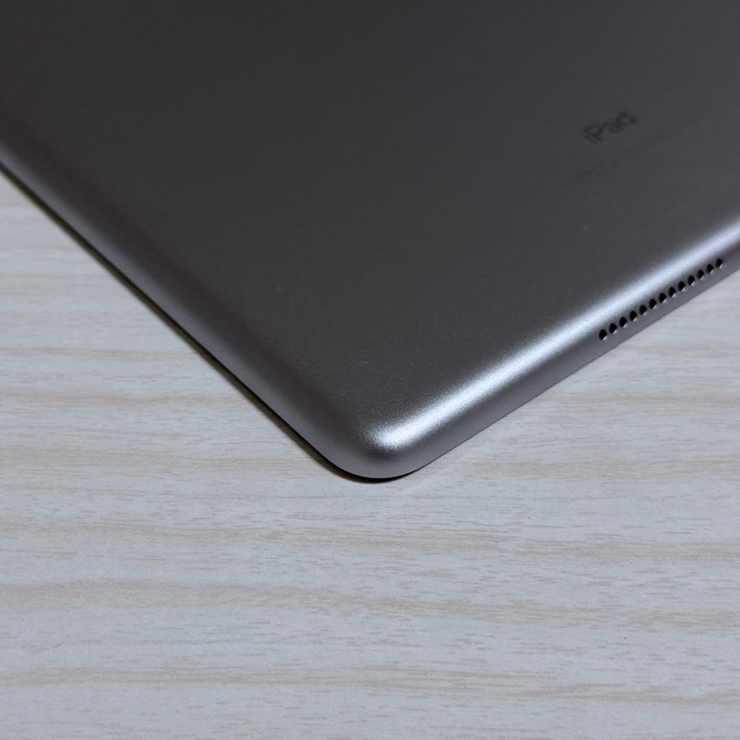 た*ち様 美品 Apple iPad 第5世代 32GB スペースグレイ Wi-