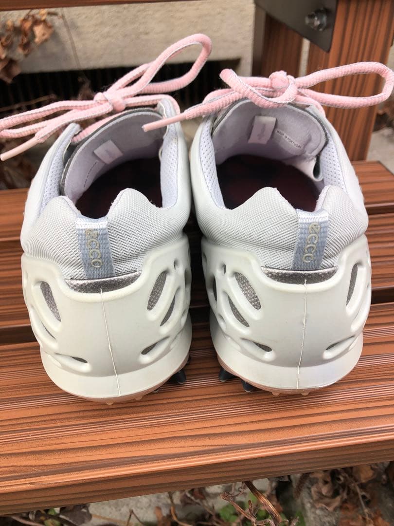 376番 新品ecco ゴルフシューズピンク/グレー23.5cm ソフトスパイク