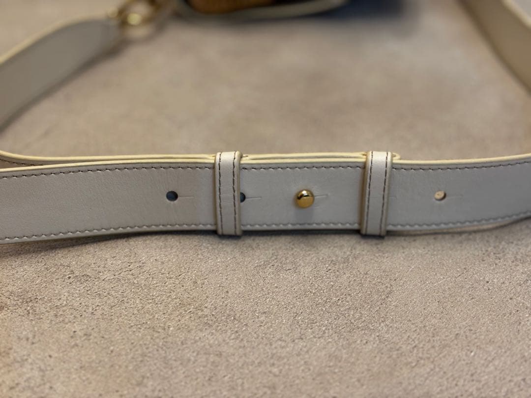 FURLA ミニクロスボディバッグ