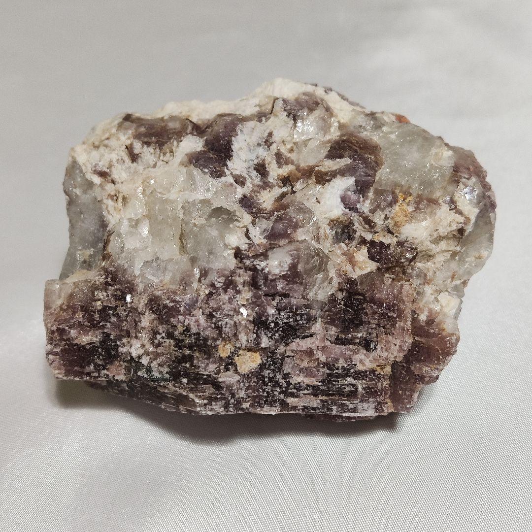 パワーストーン　天然石　原石　リチア雲母　199g　No.233