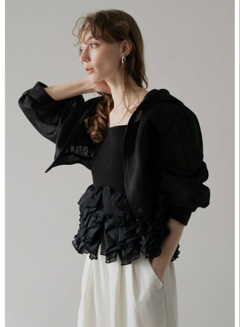 maison de Dolce. blossom cami ブラック