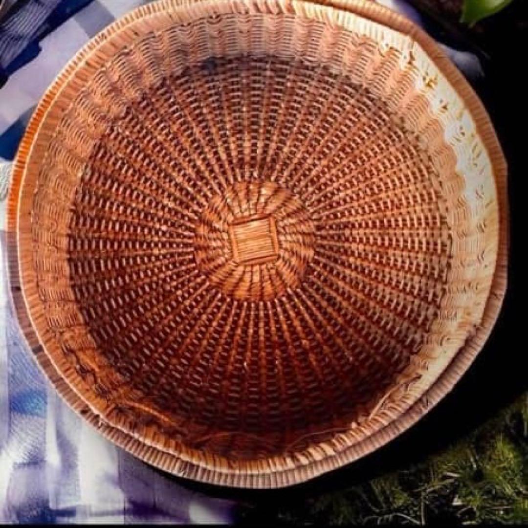 ビンテージ　丸い大型　藤製バスケット ラタンバック インダストリアル　ピクニック