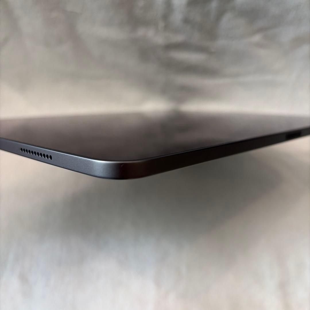 B*n様 極美品 iPad pro 12.9 第5世代 512GBスペースグレー