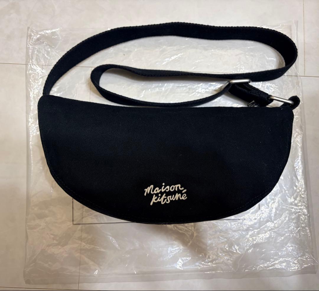 【美品】Maison Kitsuné ダブル ボールド フォックスヘッド バッグ