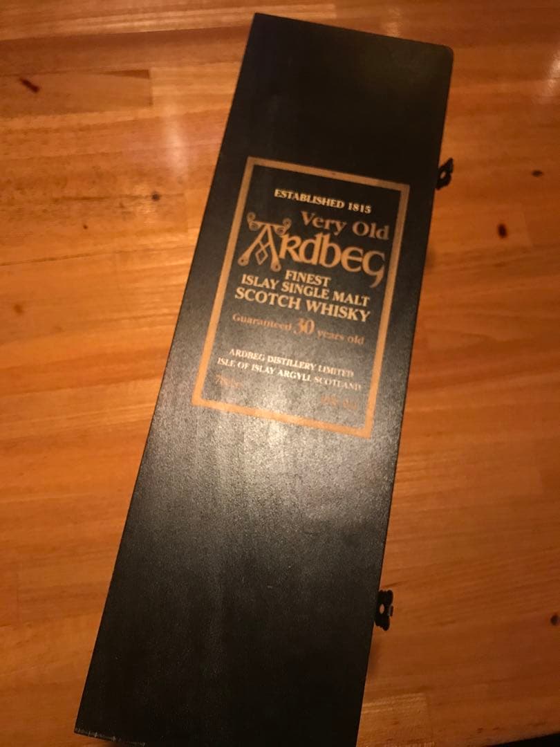 アードベッグ30年　空瓶/木箱