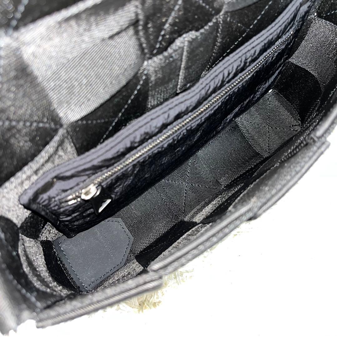 ボッテガヴェネタ　ショルダーバッグ　カセット　ナイロン　黒　ブラック　メンズ