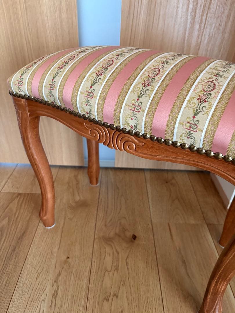 クラシックスタイル スツール　イタリア家具