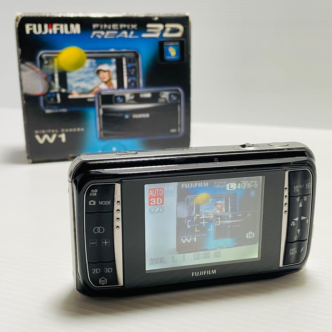 FUJIFILM 3D W1 フジフイルム 3Dデジタルカメラ