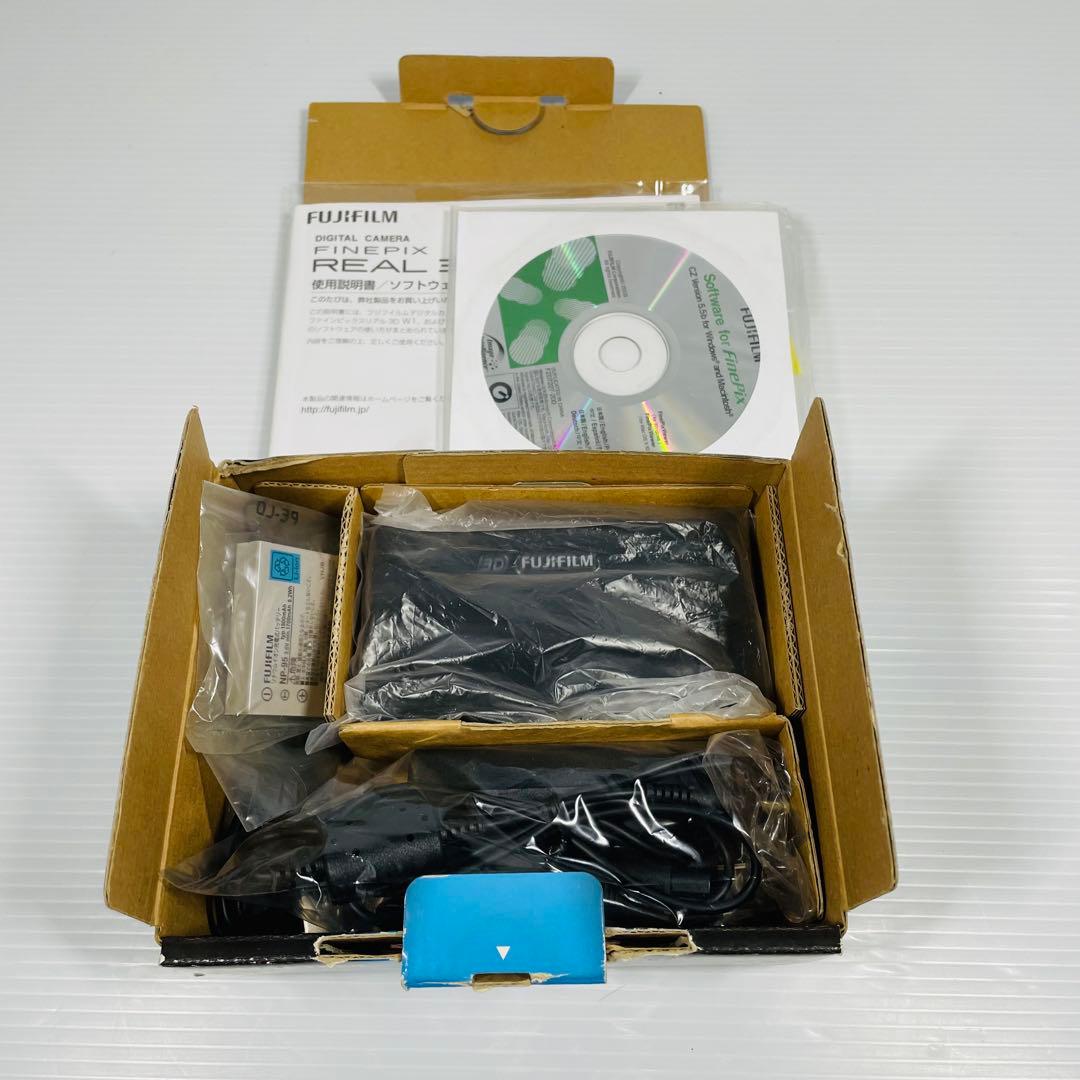 FUJIFILM 3D W1 フジフイルム 3Dデジタルカメラ