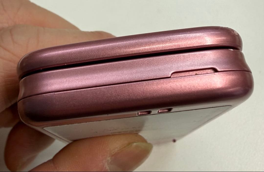 docomo らくらくホン　F-02J 本体　純正充電器とACアダプターのセット