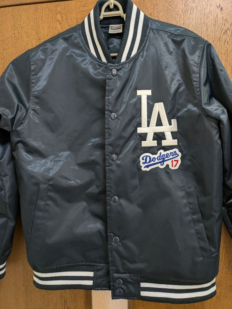 ロサンゼルスドジャースDodgers17　スタジャン　大谷翔平 L パーカー濃紺