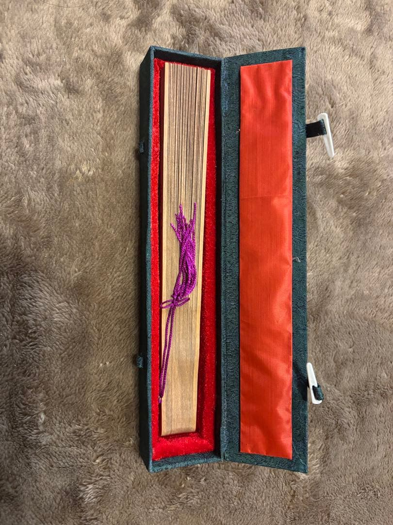 【大幅値下げ】白檀　透かし彫り　扇子　4本セット　高檔禮品扇　木製　保管品