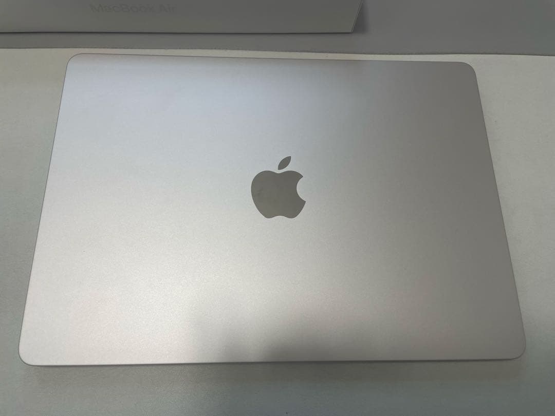 週末限定 最終価格！！ほぼ未使用 MacBook air M2 256GB