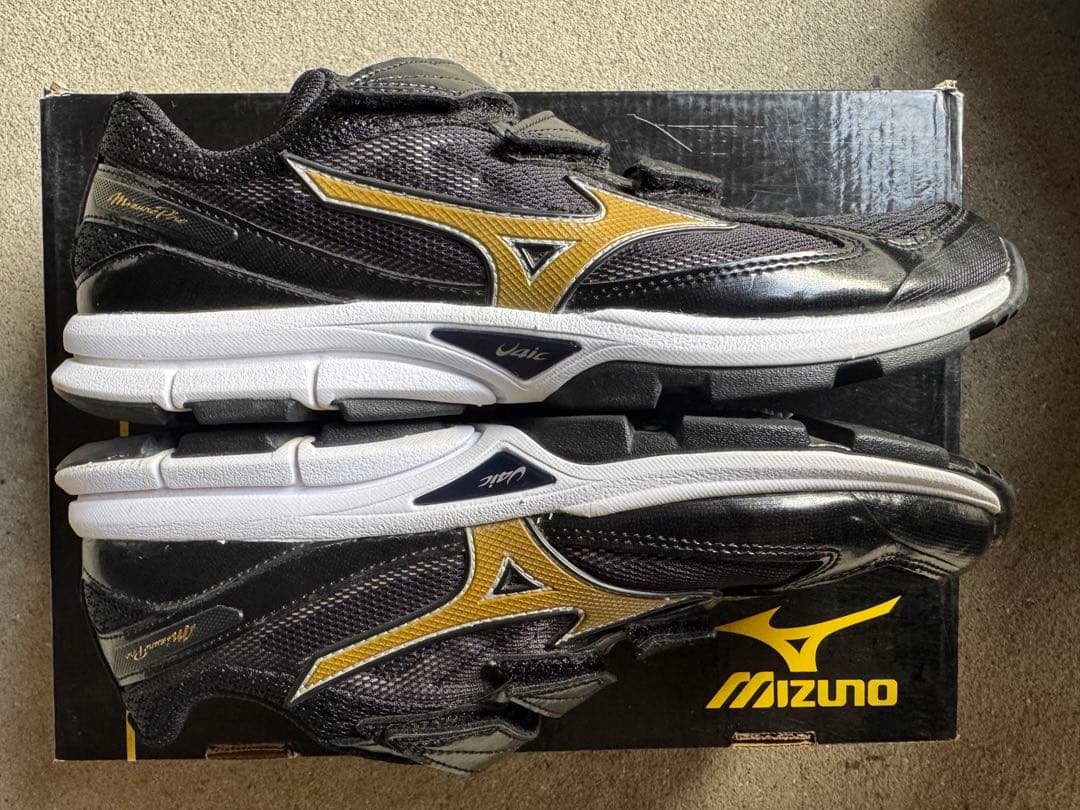 Mizuno Proトレーニングシューズ ブラック/ゴールド