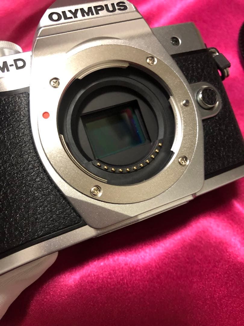 OLYMPUS OM-D E-M10 Mark Ⅲ本体　レンズ2本　付属品一式