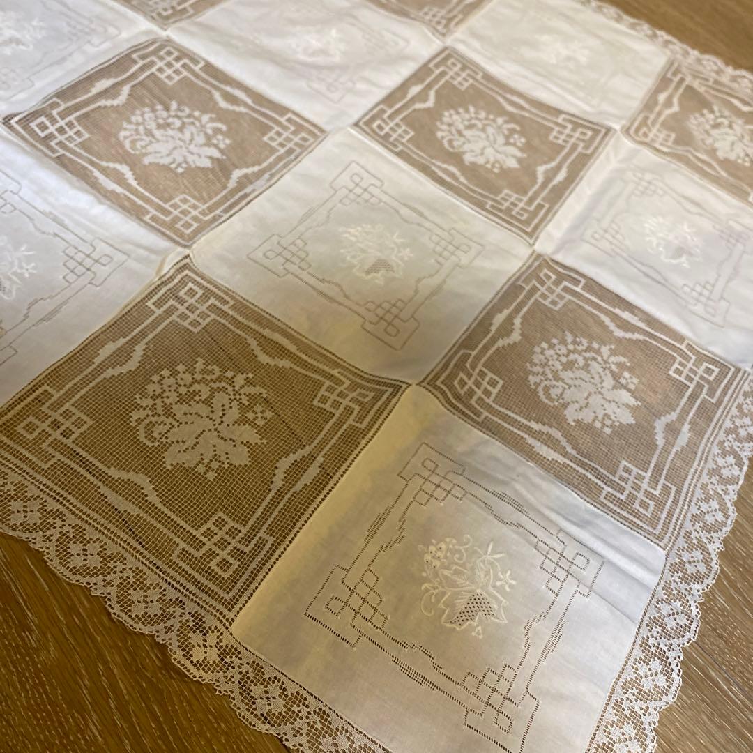 近沢レース　テーブルクロス