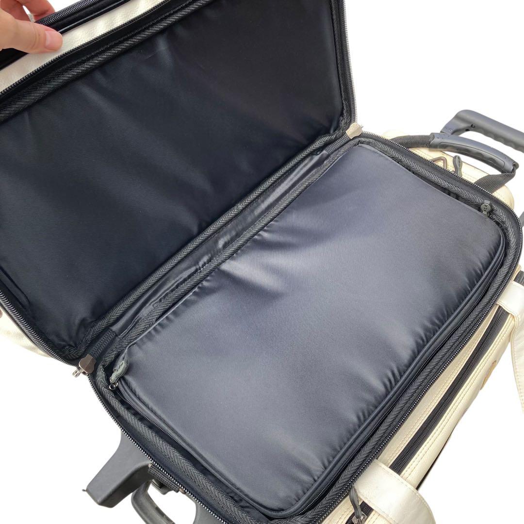 レア　Doggy 犬　わんちゃん　ボウリング用バッグ ABS PRO-am 白色