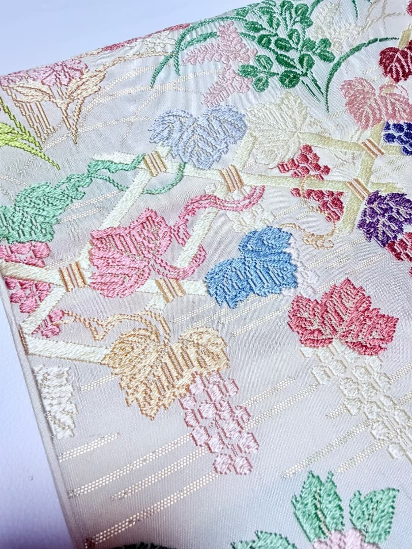 高級 袋帯 正絹 六通柄 総唐織 ホワイト 訪問着 色無地 約70万円