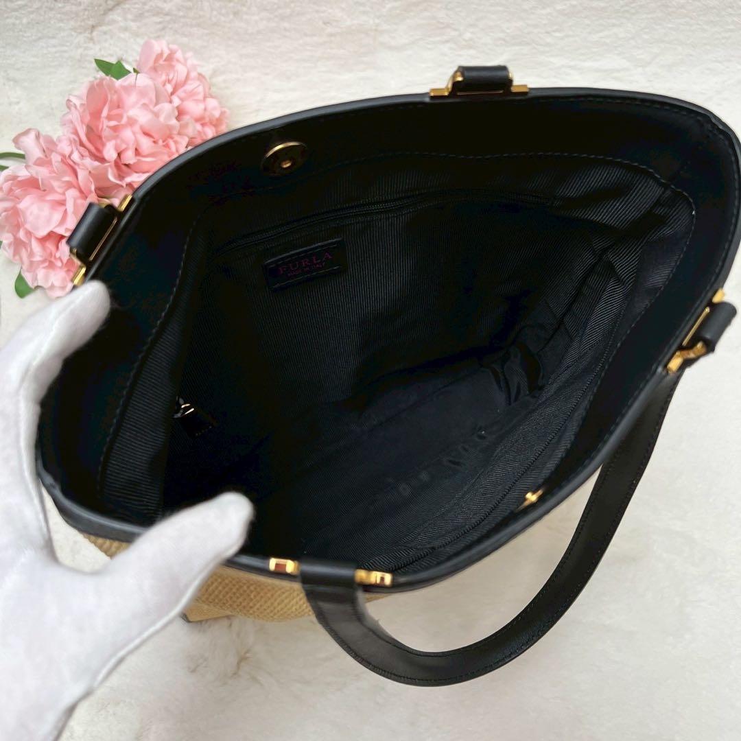 新品未使用　FURLA ベージュ ブラック トートバッグ　ストロー