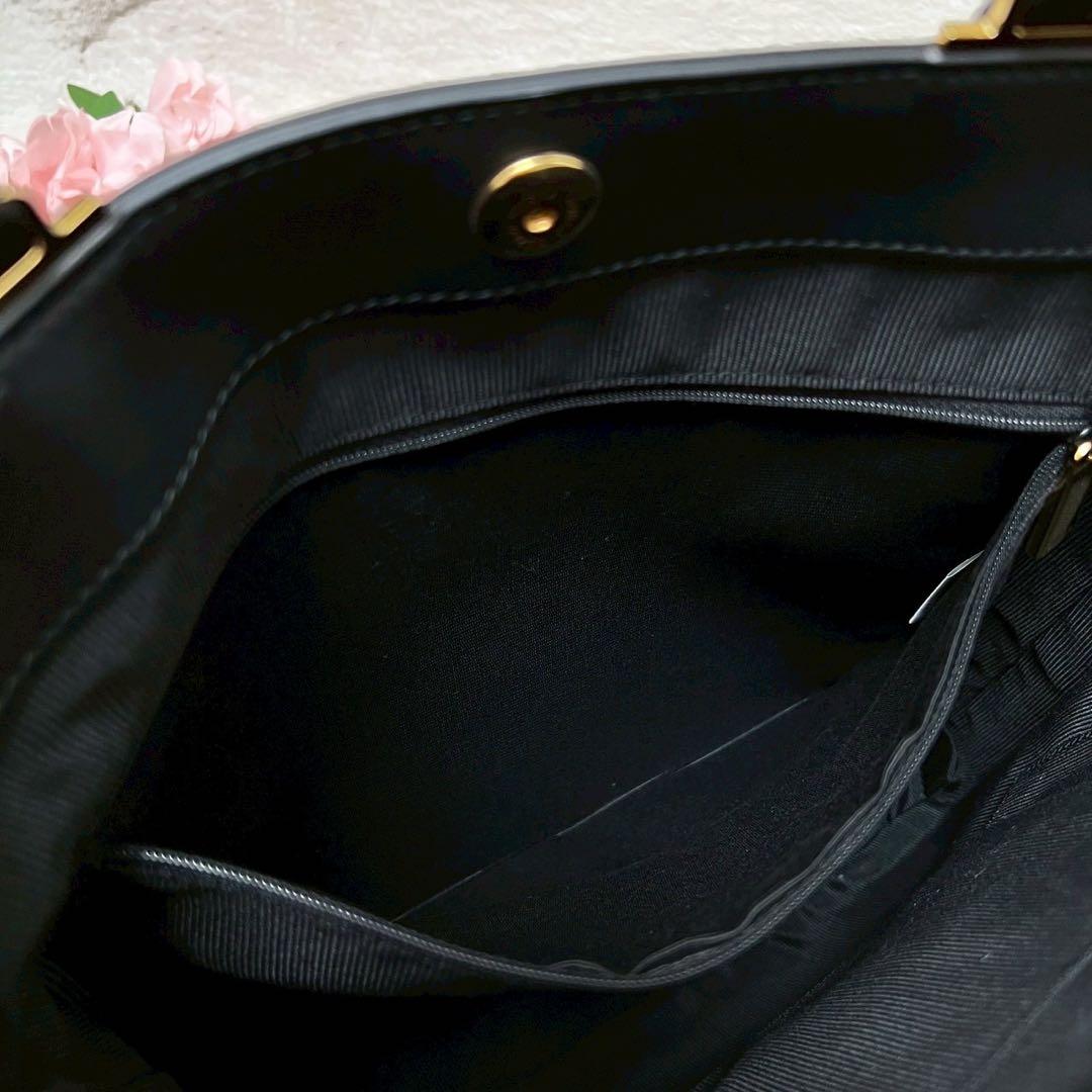 新品未使用　FURLA ベージュ ブラック トートバッグ　ストロー