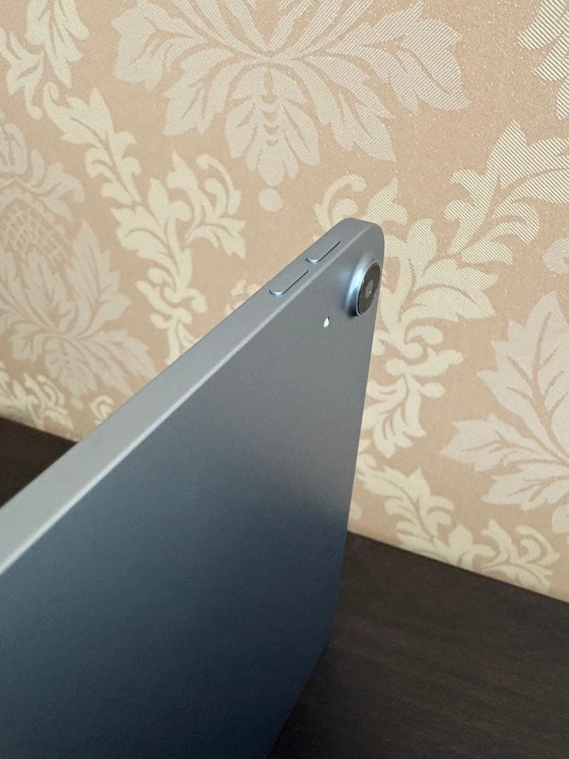 iPad Air M3 11インチ128GB （MOFTケース付 箱付 付属無）