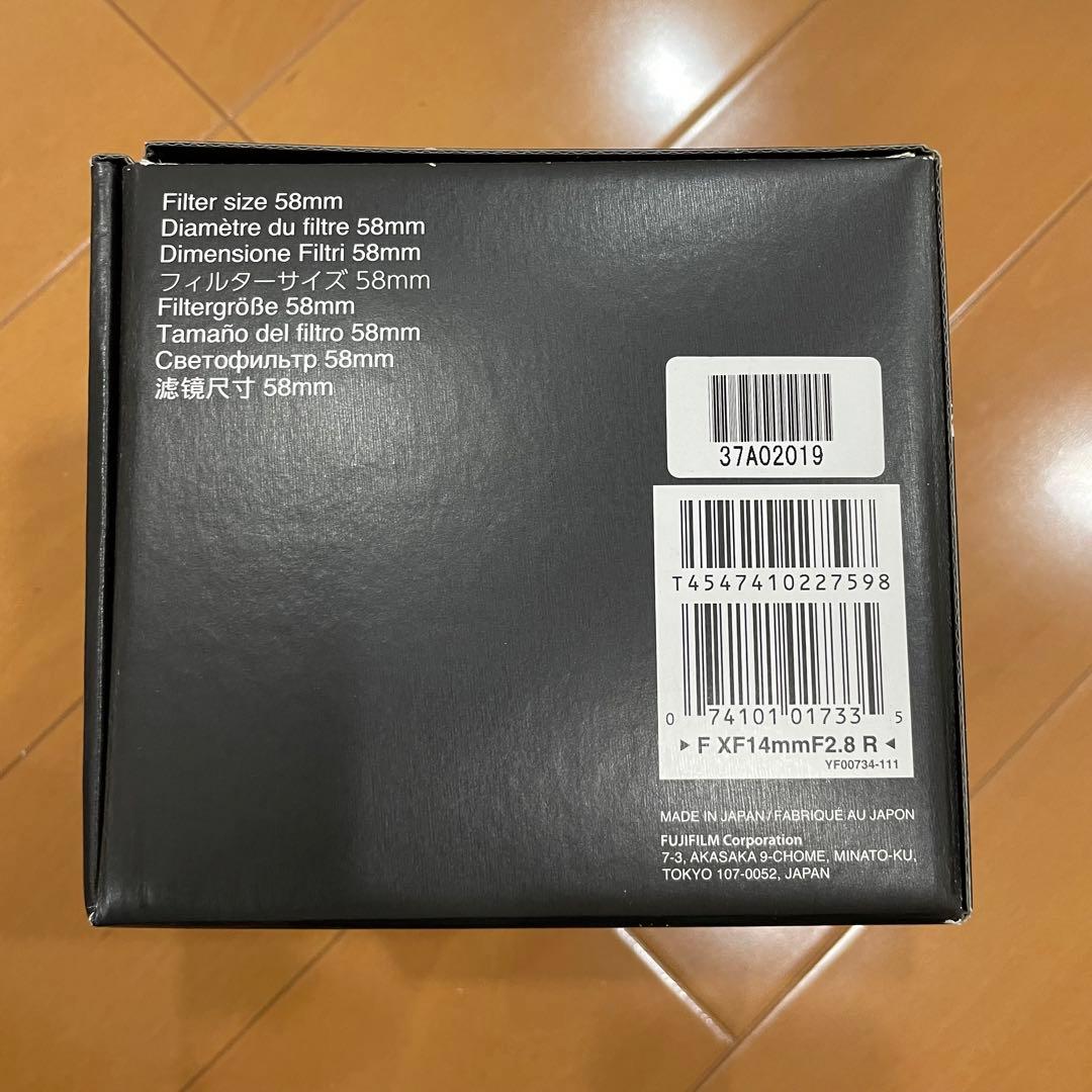 極美品　FUJI FILM XF14F2.8 R