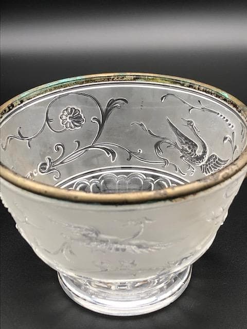 オールドバカラ　ジャポニズム　鳳凰デザインのクリスタル　花器