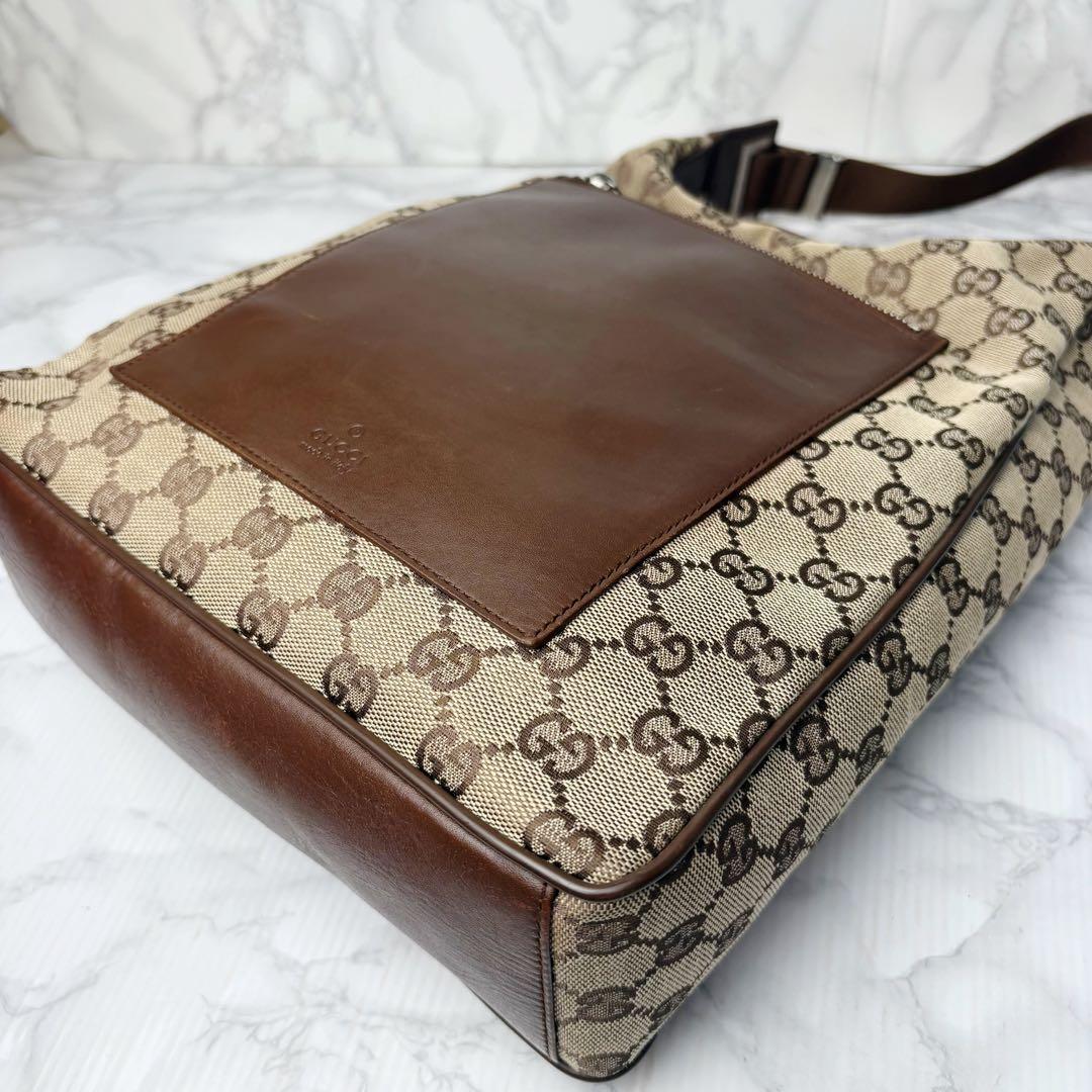 041 美品 GUCCI ワンショルダー ショルダーバッグ 肩掛け xo4