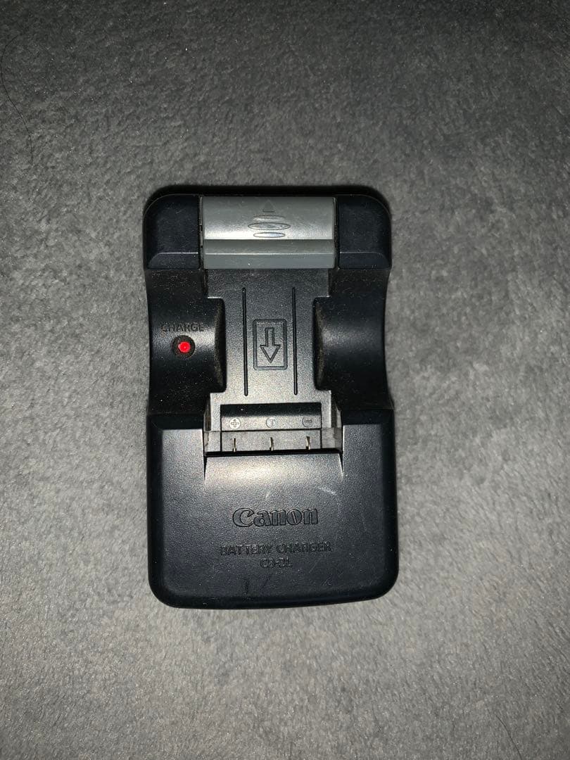 Canon IXY DIGITAL 2.1メガピクセル　ケーブル付き　平成レトロ