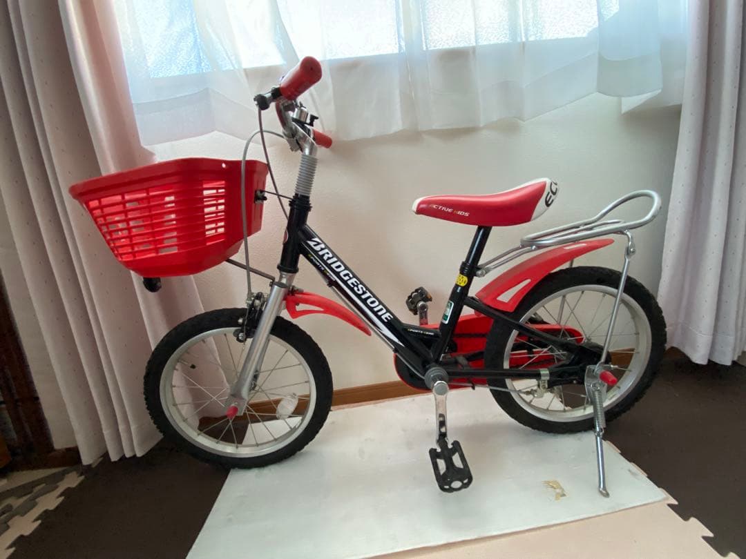 クロネコ　ブリヂストン　自転車　16インチ　エコキッズ